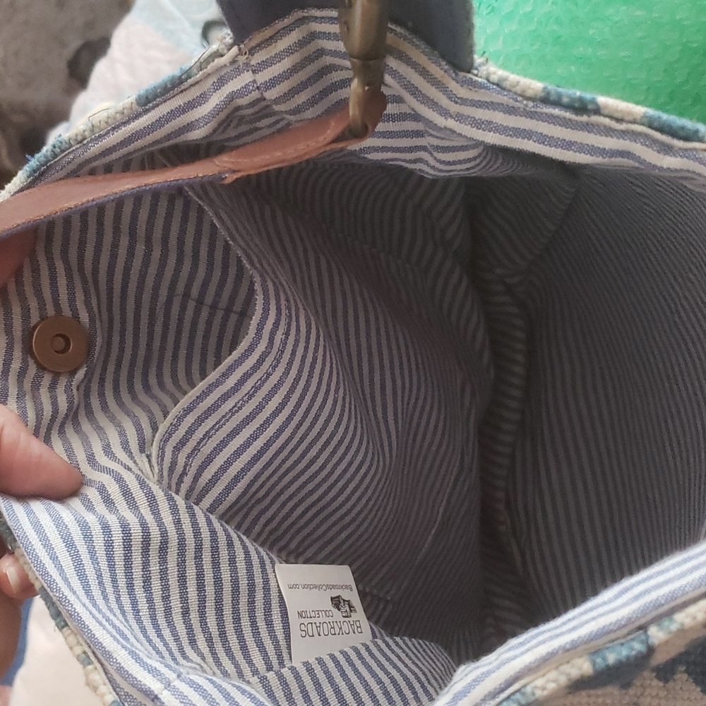 New Unique Backroads Aztec print summer bag - Picture 4 of 6